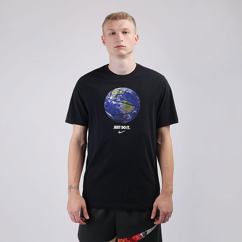 мужская черная футболка Nike World Ball CV1073-010 - цена, описание, фото 1